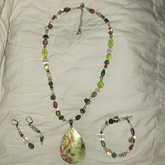 Tropical Pastel Set Necklace Bracelet Earrings Original AJ Nelly Design - Picture 4 of 12